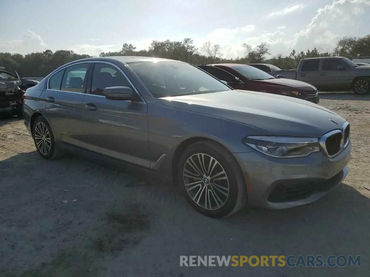 4 fotografías del automóvil dañado WBAJE5C53KWW38184 BMW 5 SERIES 2019