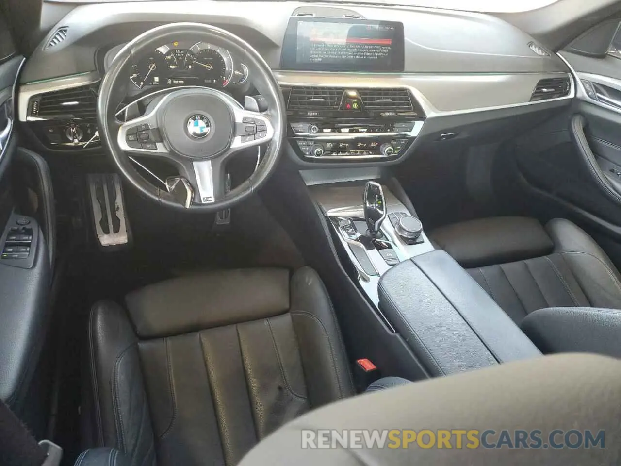 8 fotografías del automóvil dañado WBAJE5C53KWW44051 BMW 5 SERIES 2019