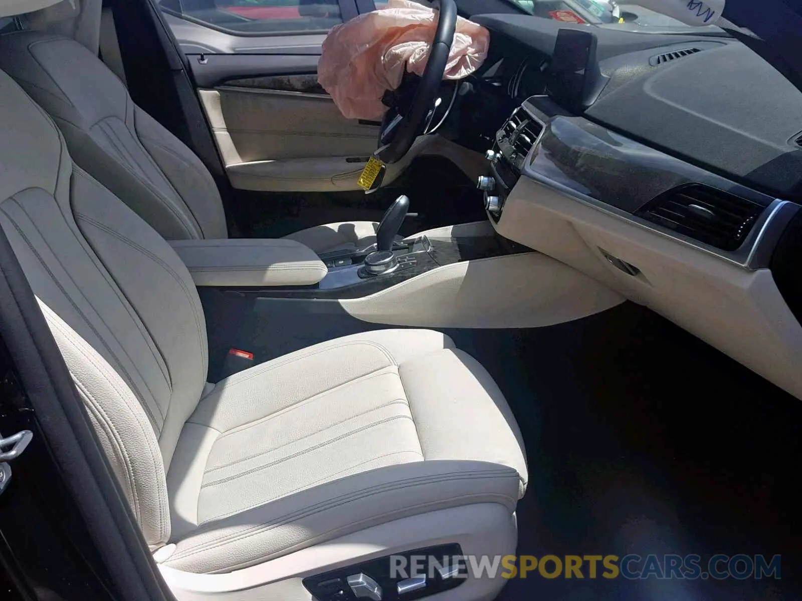 5 fotografías del automóvil dañado WBAJE5C55KWE66369 BMW 5 SERIES 2019