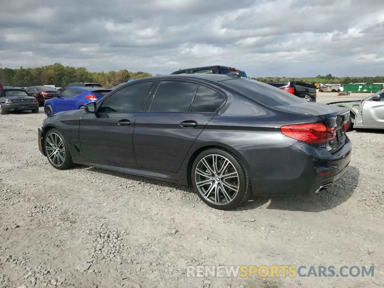 2 fotografías del automóvil dañado WBAJE5C56KWE66185 BMW 5 SERIES 2019