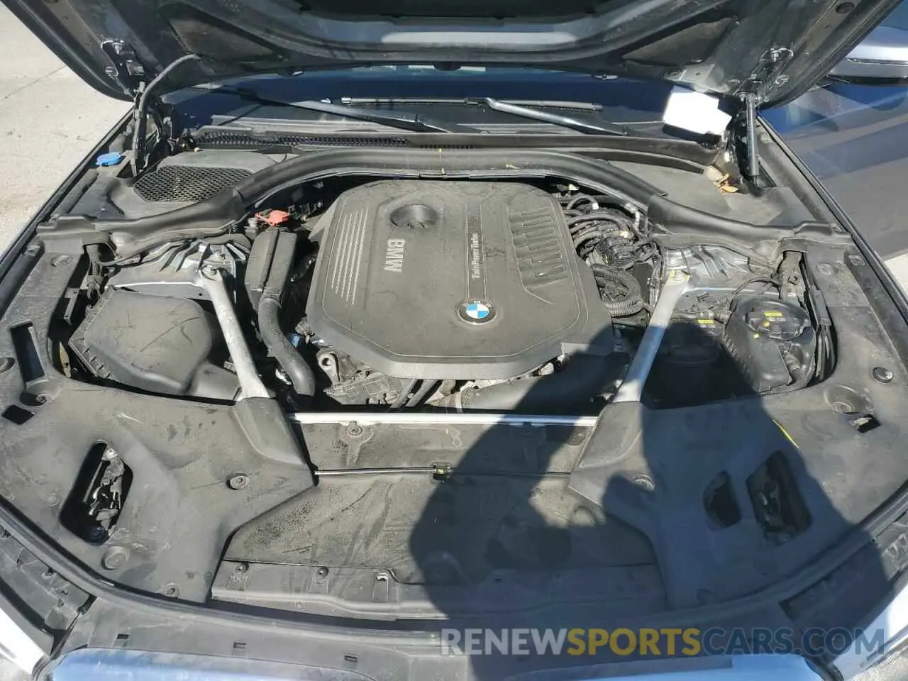 11 fotografías del automóvil dañado WBAJE5C57KWW03390 BMW 5 SERIES 2019