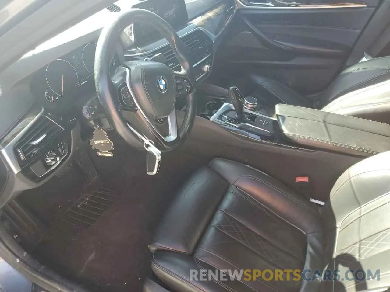 7 fotografías del automóvil dañado WBAJE5C57KWW03390 BMW 5 SERIES 2019