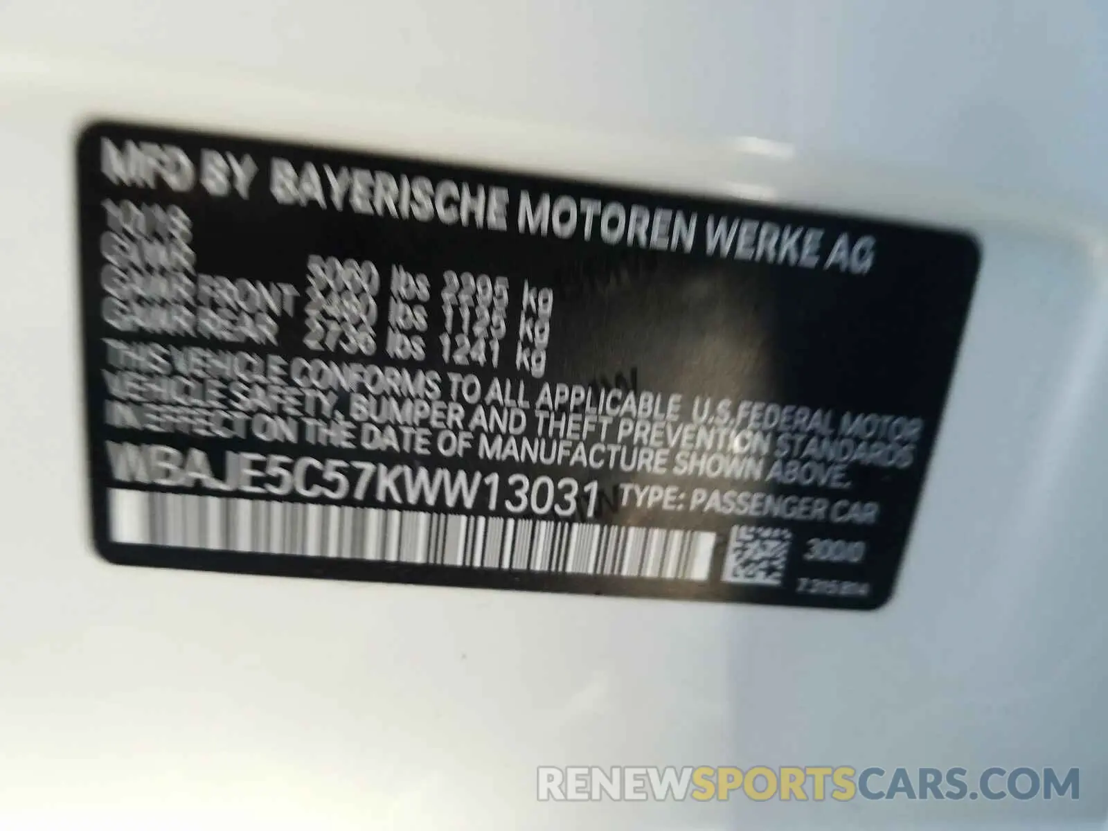 10 fotografías del automóvil dañado WBAJE5C57KWW13031 BMW 5 SERIES 2019