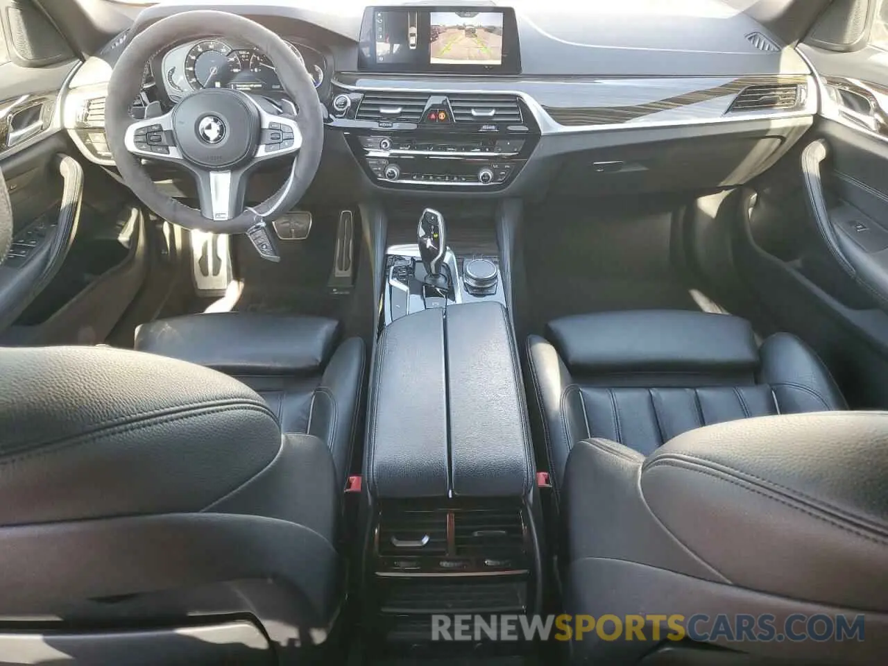 8 fotografías del automóvil dañado WBAJE5C59KWW08932 BMW 5 SERIES 2019