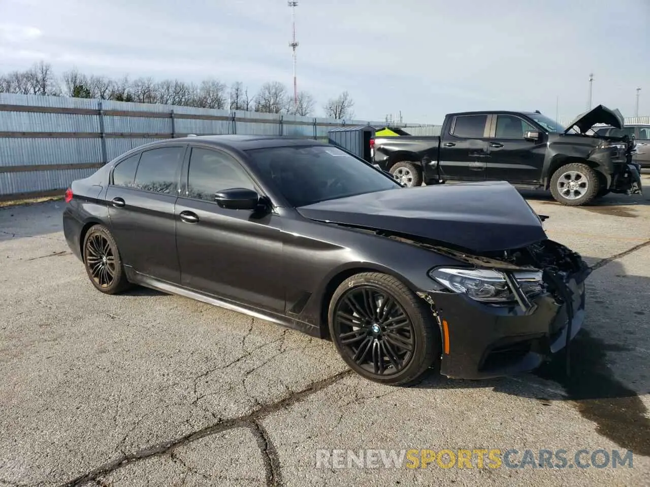 4 fotografías del automóvil dañado WBAJE5C5XKWW01214 BMW 5 SERIES 2019