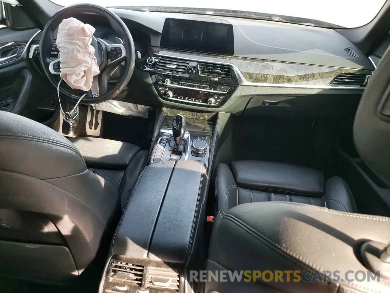 8 fotografías del automóvil dañado WBAJE5C5XKWW01214 BMW 5 SERIES 2019