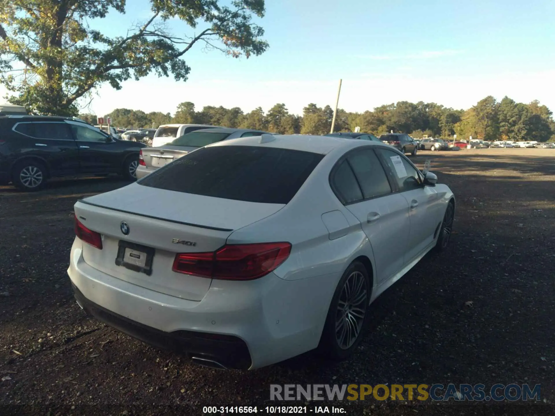 4 fotografías del automóvil dañado WBAJE7C51KG892675 BMW 5 SERIES 2019