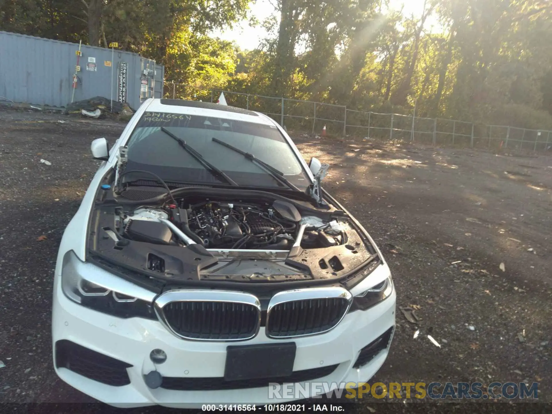 6 fotografías del automóvil dañado WBAJE7C51KG892675 BMW 5 SERIES 2019