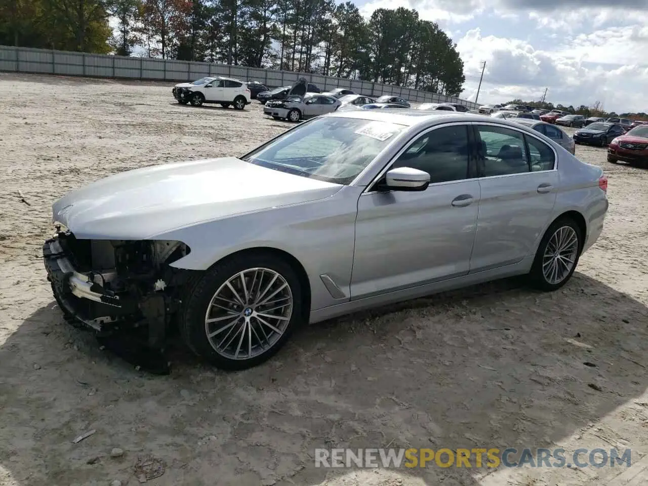 2 fotografías del automóvil dañado WBAJE7C51KWD55782 BMW 5 SERIES 2019