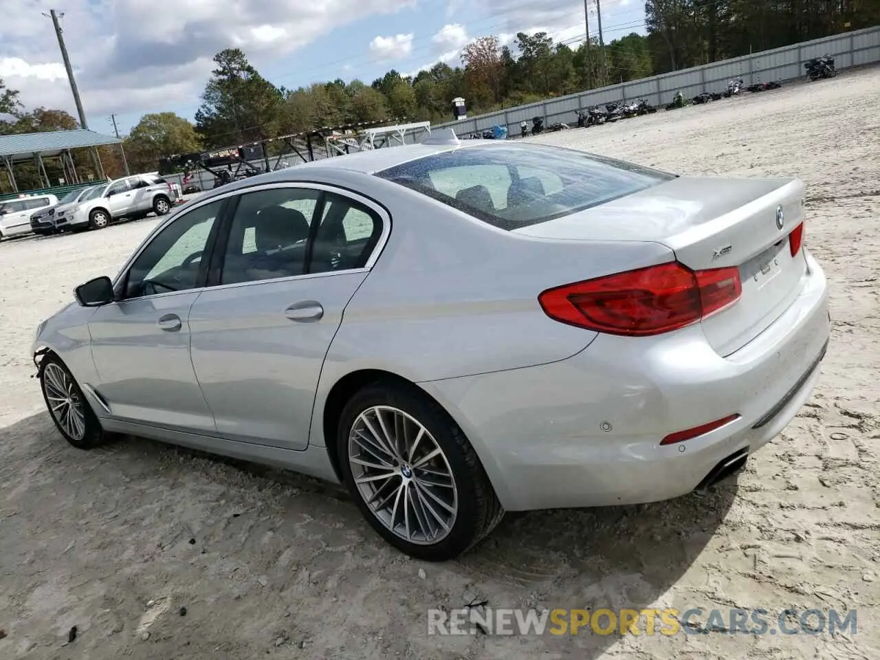 3 fotografías del automóvil dañado WBAJE7C51KWD55782 BMW 5 SERIES 2019
