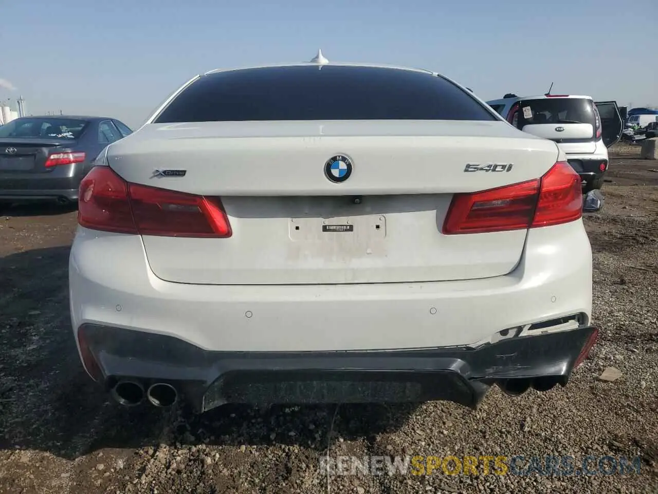 6 fotografías del automóvil dañado WBAJE7C54KWD55176 BMW 5 SERIES 2019