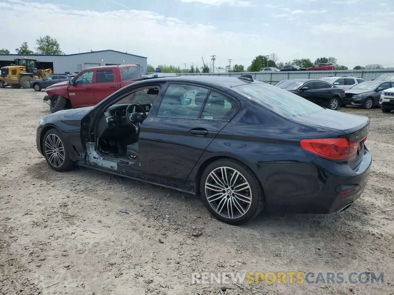 2 fotografías del automóvil dañado WBAJE7C55KWD55834 BMW 5 SERIES 2019