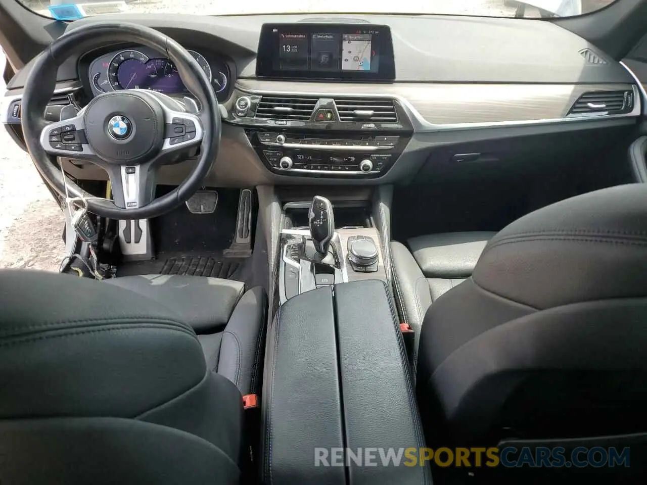 8 fotografías del automóvil dañado WBAJE7C55KWD55834 BMW 5 SERIES 2019