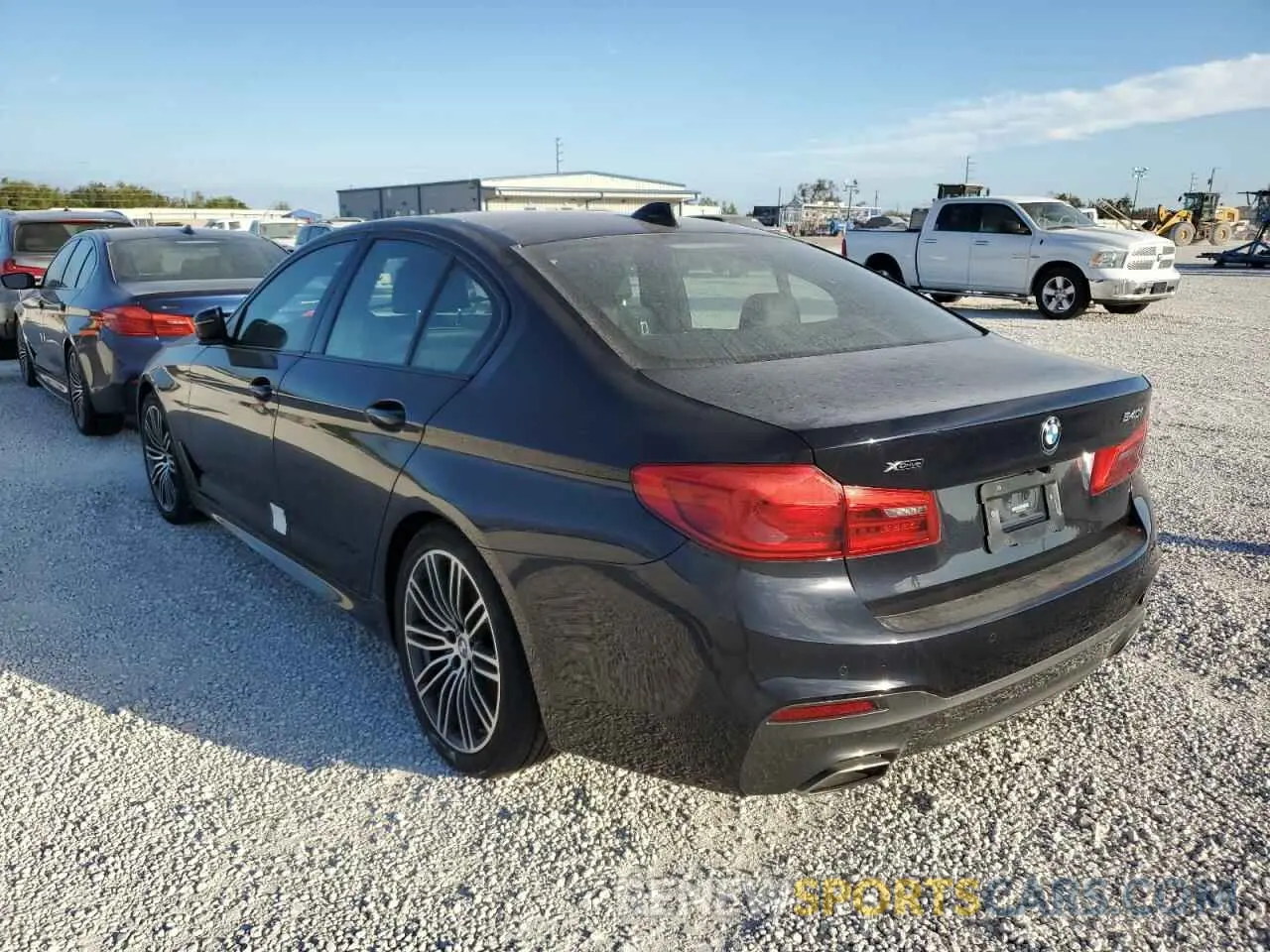 3 fotografías del automóvil dañado WBAJE7C59KWD53892 BMW 5 SERIES 2019