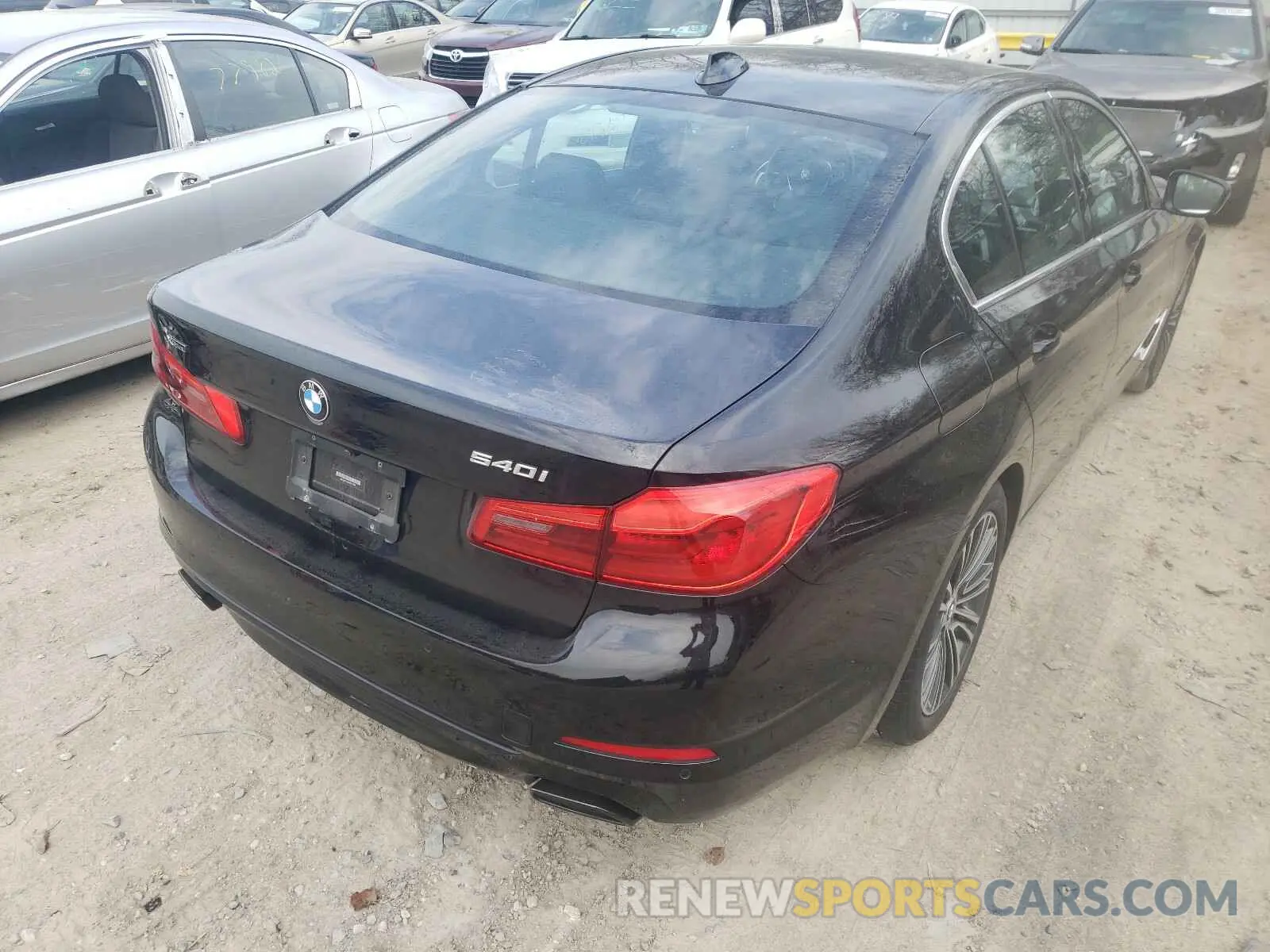 4 fotografías del automóvil dañado WBAJE7C59KWW17996 BMW 5 SERIES 2019