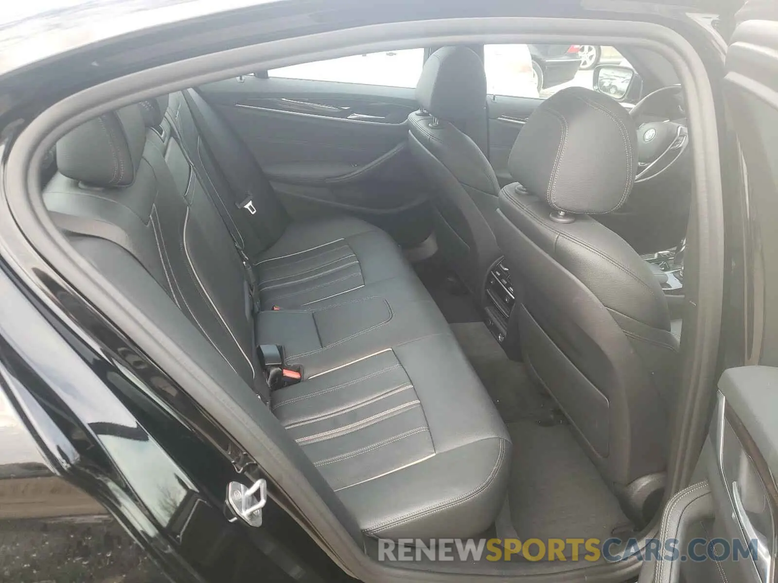 6 fotografías del automóvil dañado WBAJE7C59KWW17996 BMW 5 SERIES 2019