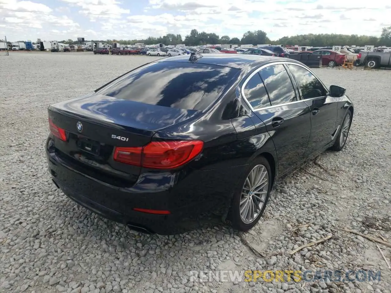 4 fotografías del automóvil dañado WBAJE7C5XKWD55358 BMW 5 SERIES 2019