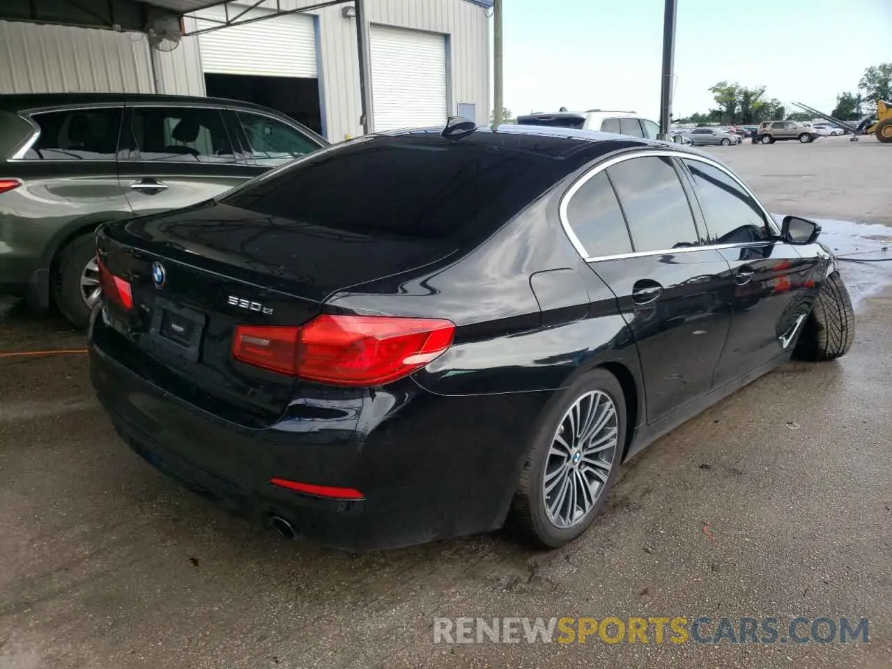 4 fotografías del automóvil dañado WBAJB1C07LCE10734 BMW 5 SERIES 2020