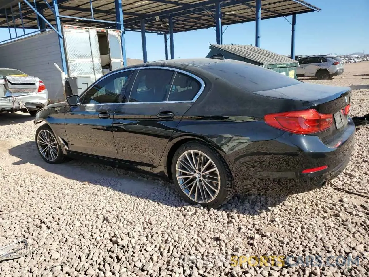2 fotografías del automóvil dañado WBAJR3C00LWW66751 BMW 5 SERIES 2020