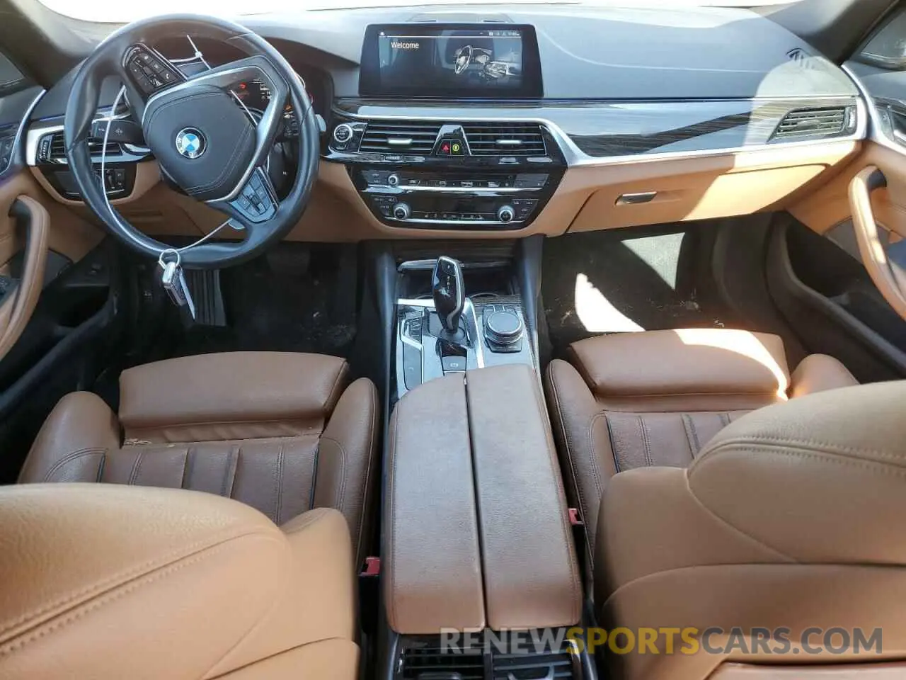8 fotografías del automóvil dañado WBAJR3C00LWW66751 BMW 5 SERIES 2020