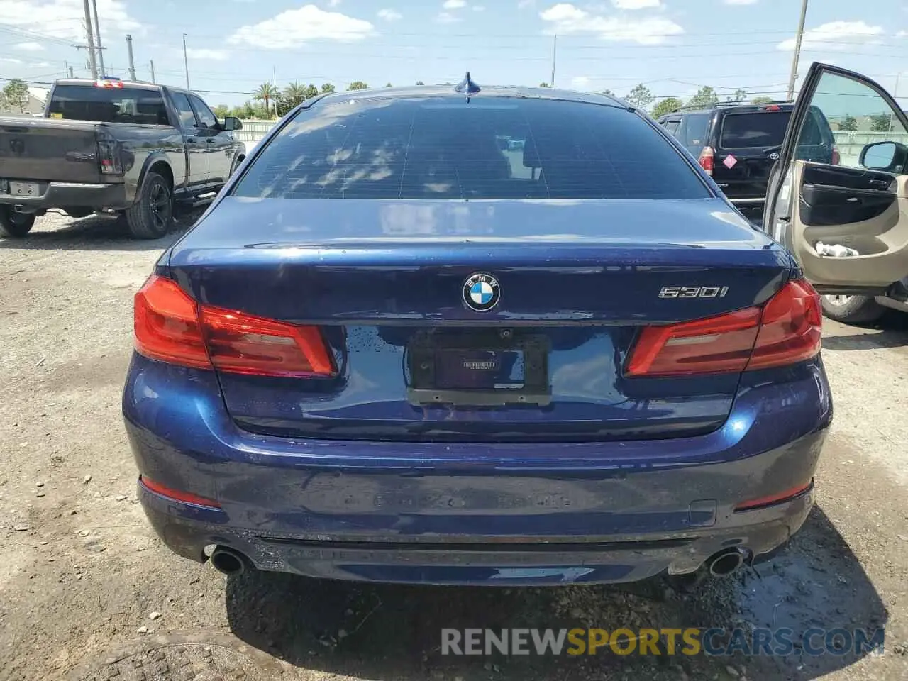 6 fotografías del automóvil dañado WBAJR3C00LWW76874 BMW 5 SERIES 2020