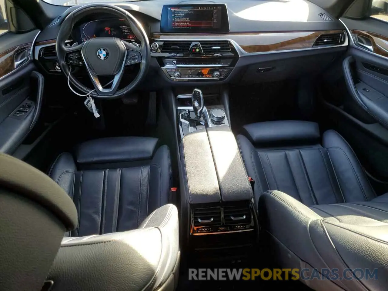 8 fotografías del automóvil dañado WBAJR3C01LCD15190 BMW 5 SERIES 2020