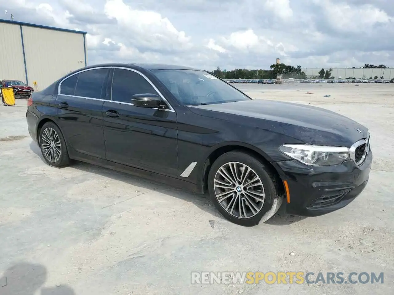 4 fotografías del automóvil dañado WBAJR3C01LWW64054 BMW 5 SERIES 2020