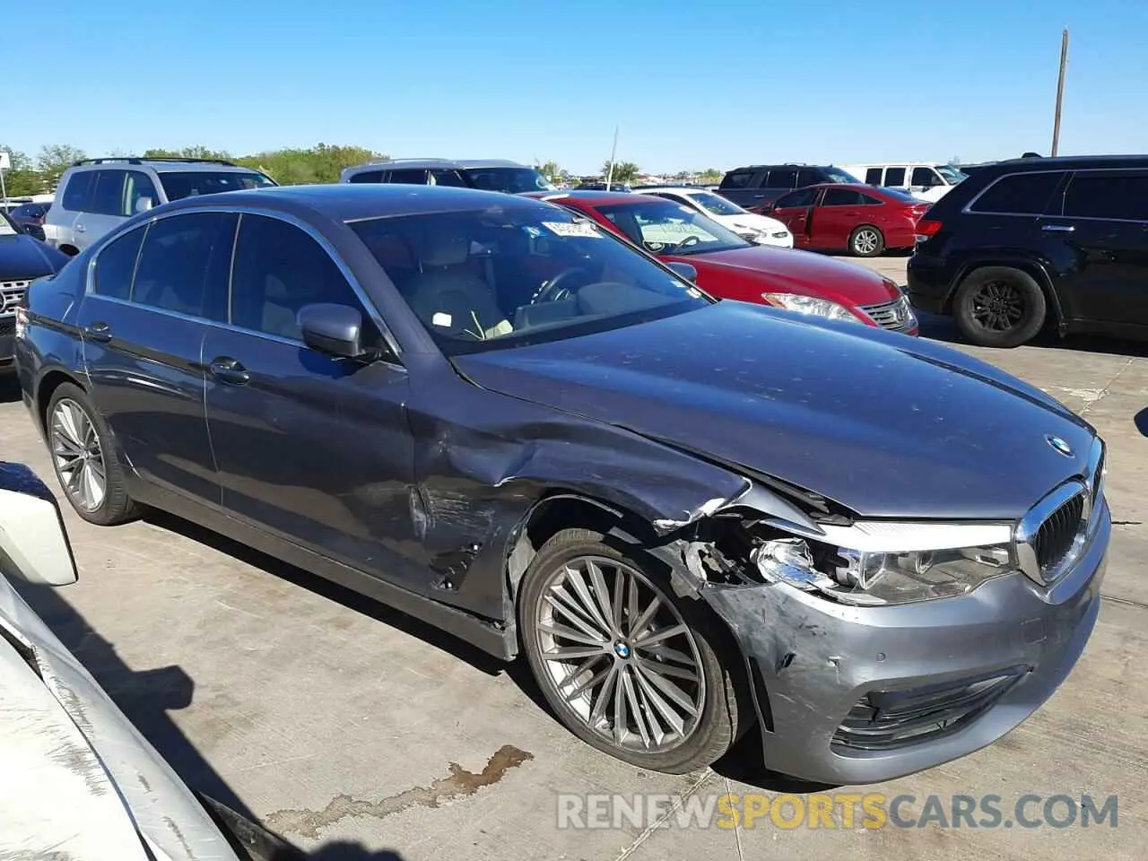 4 fotografías del automóvil dañado WBAJR3C01LWW68153 BMW 5 SERIES 2020