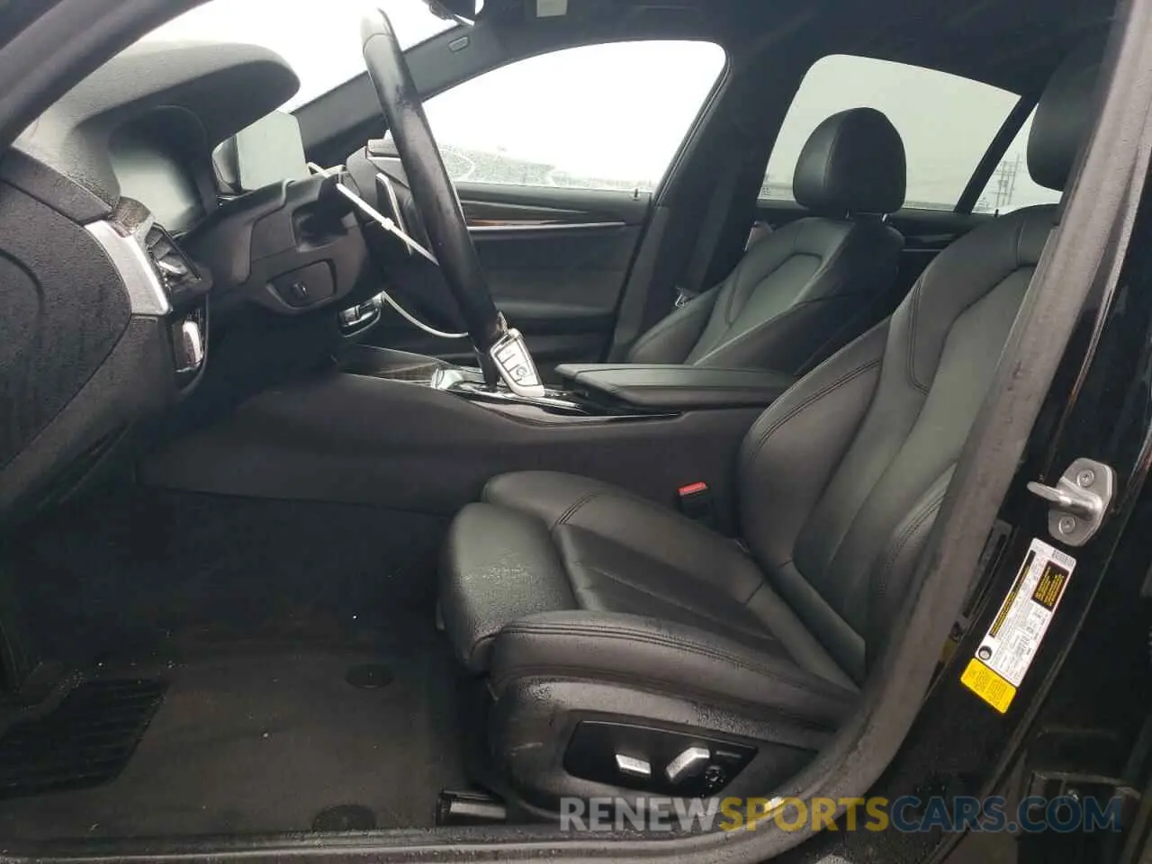 7 fotografías del automóvil dañado WBAJR3C01LWW77810 BMW 5 SERIES 2020