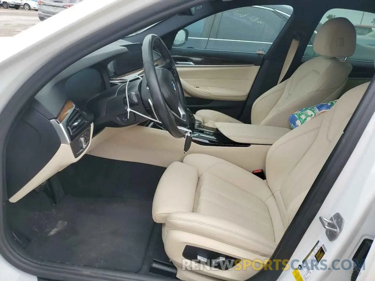 7 fotografías del automóvil dañado WBAJR3C02LCE48105 BMW 5 SERIES 2020