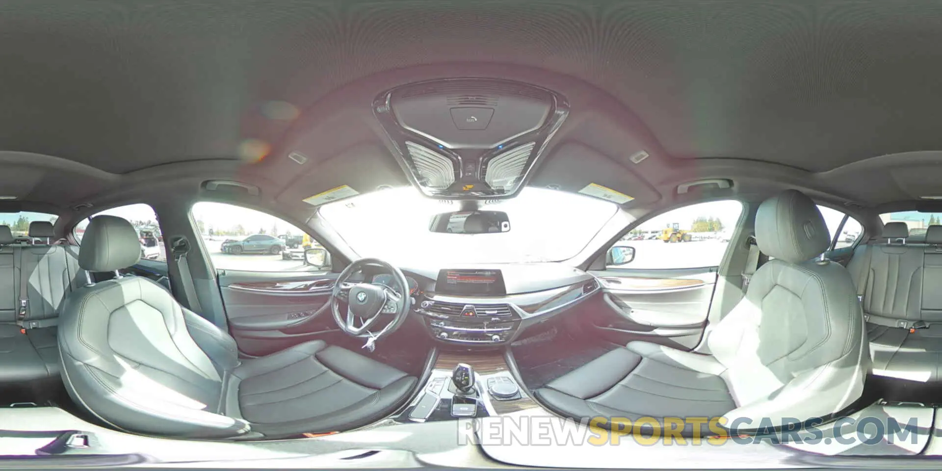 13 fotografías del automóvil dañado WBAJR3C02LWW69439 BMW 5 SERIES 2020