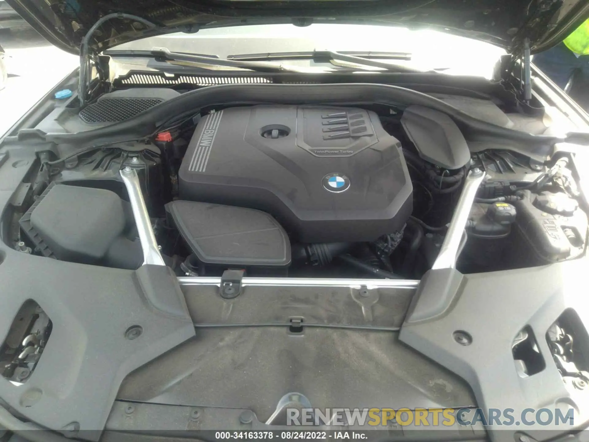 10 fotografías del automóvil dañado WBAJR3C03LWW65996 BMW 5 SERIES 2020
