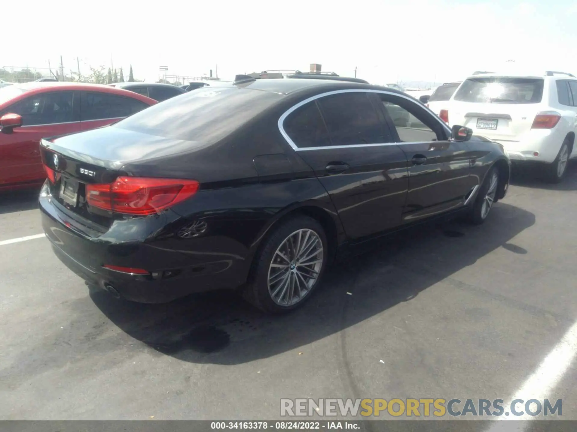 4 fotografías del automóvil dañado WBAJR3C03LWW65996 BMW 5 SERIES 2020
