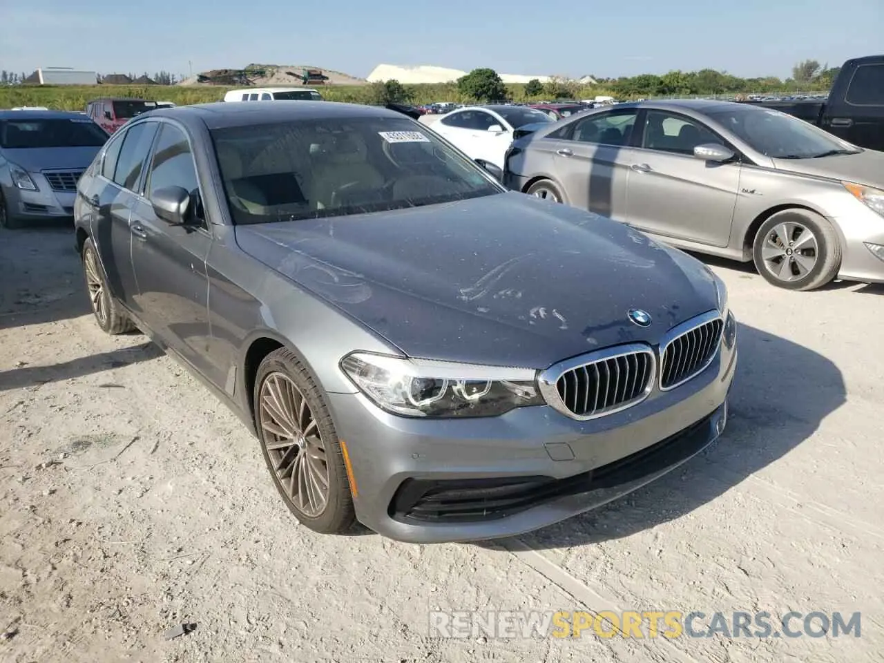 1 fotografías del automóvil dañado WBAJR3C03LWW80093 BMW 5 SERIES 2020
