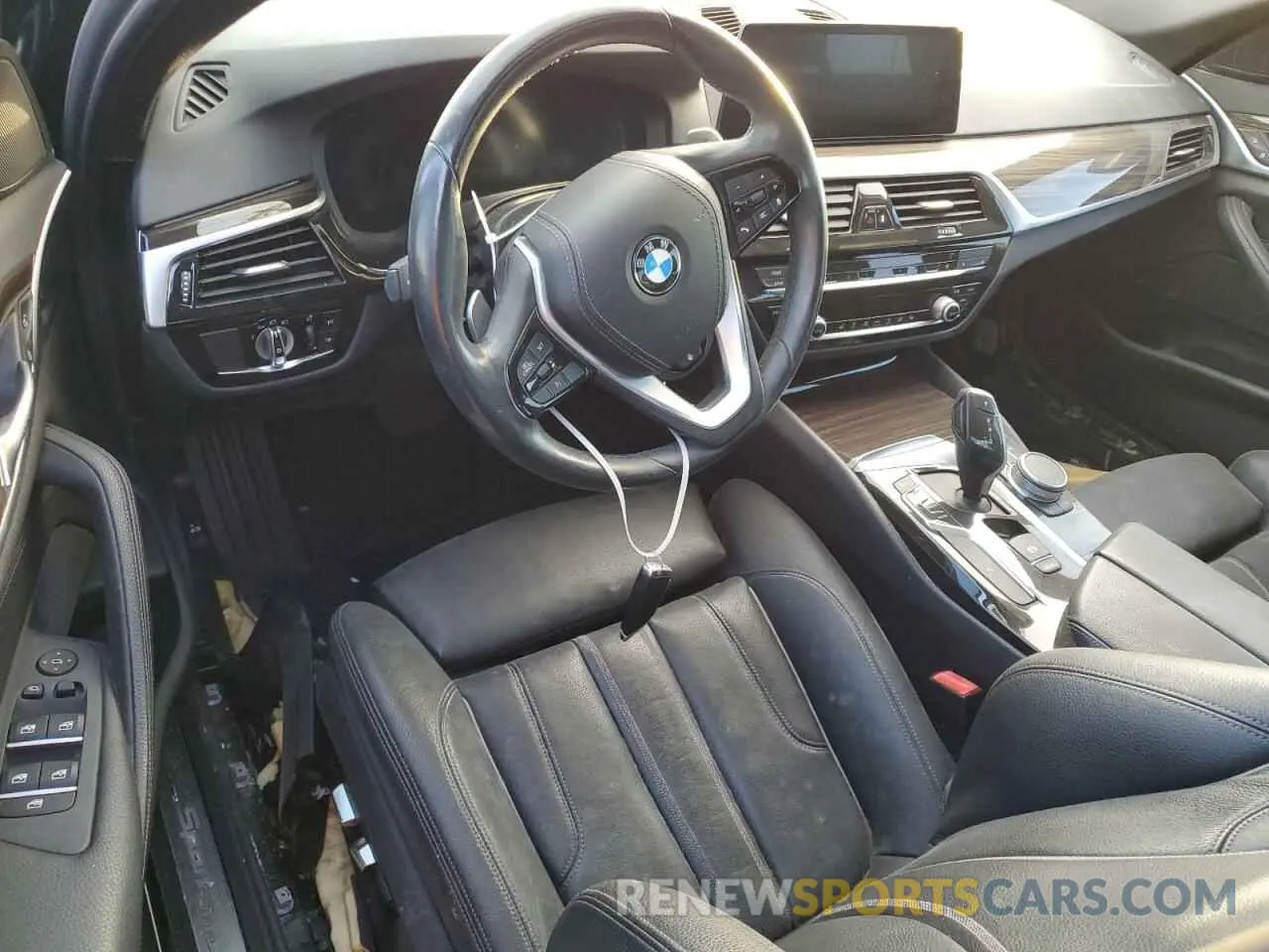 8 fotografías del automóvil dañado WBAJR3C04LWW64050 BMW 5 SERIES 2020