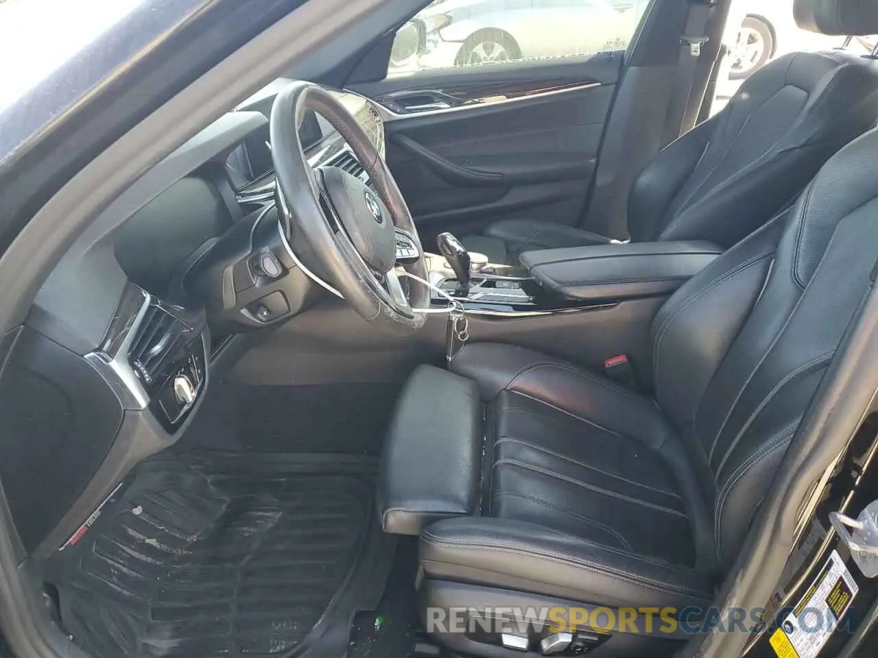 7 fotografías del automóvil dañado WBAJR3C04LWW64291 BMW 5 SERIES 2020