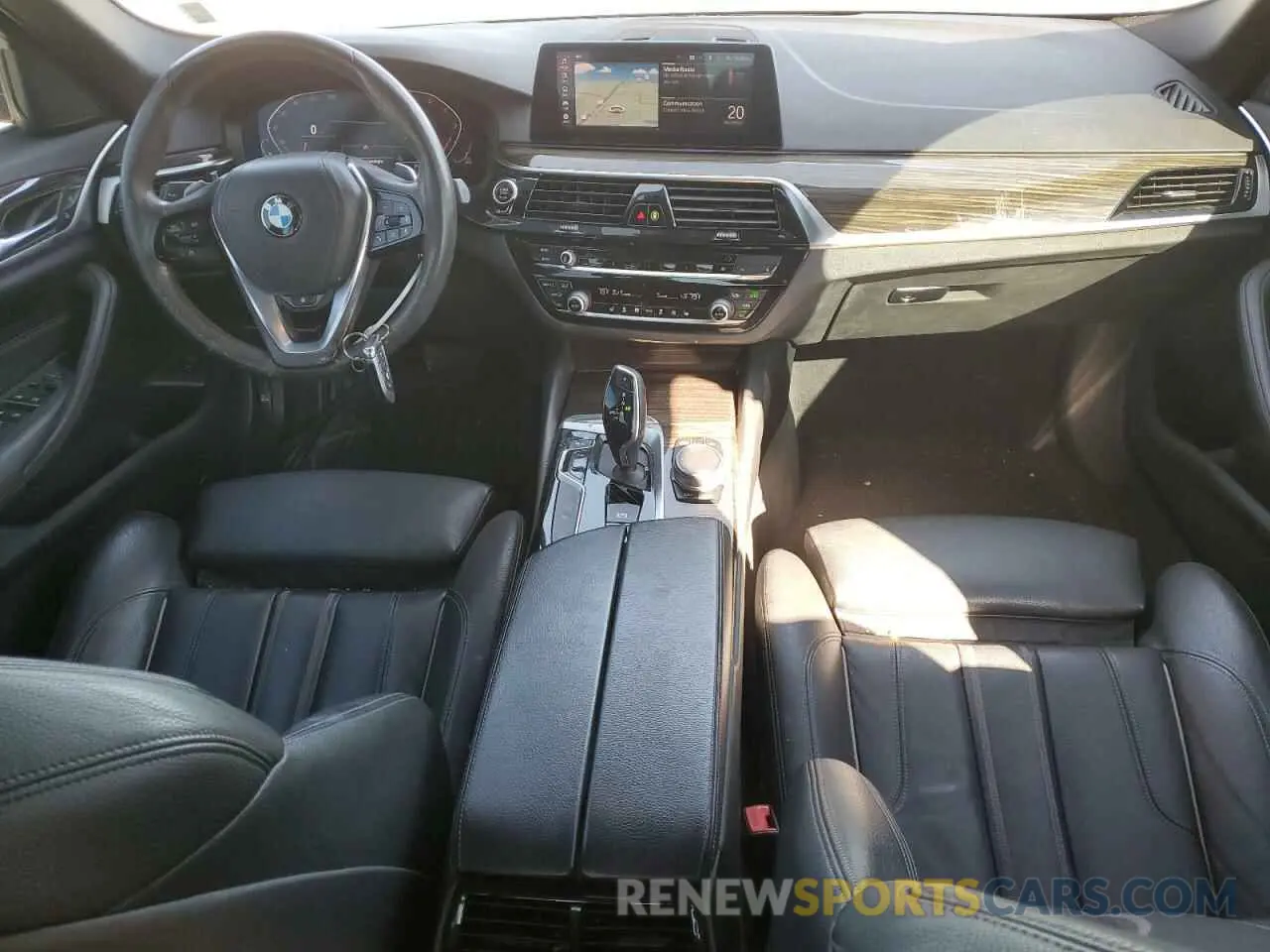 8 fotografías del automóvil dañado WBAJR3C04LWW64291 BMW 5 SERIES 2020