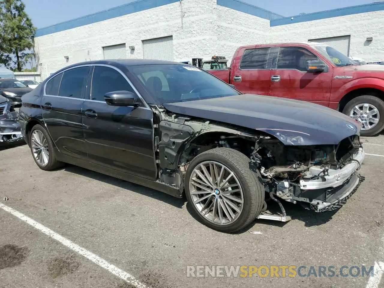 4 fotografías del automóvil dañado WBAJR3C04LWW81818 BMW 5 SERIES 2020