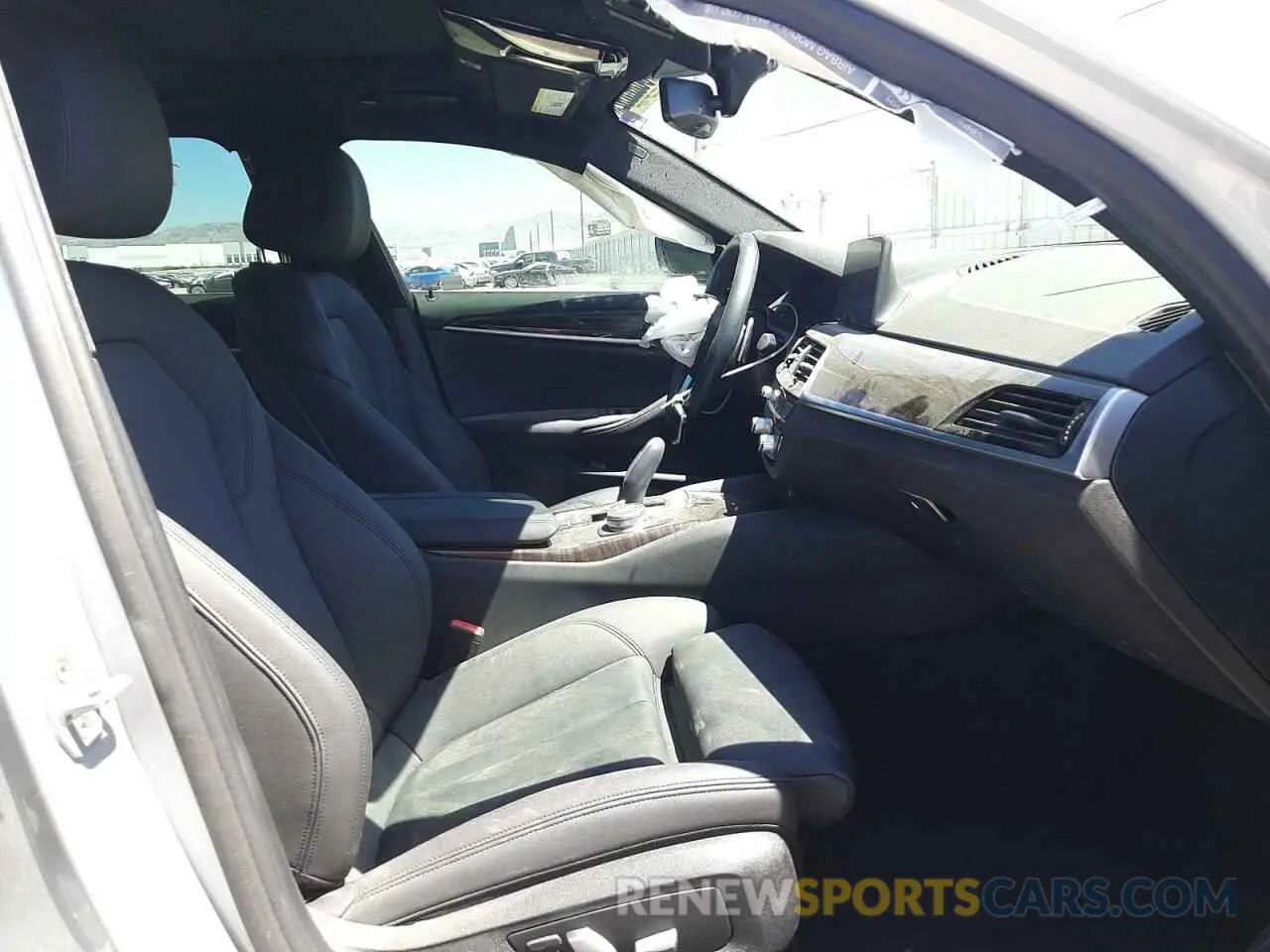 5 fotografías del automóvil dañado WBAJR3C05LCD69611 BMW 5 SERIES 2020