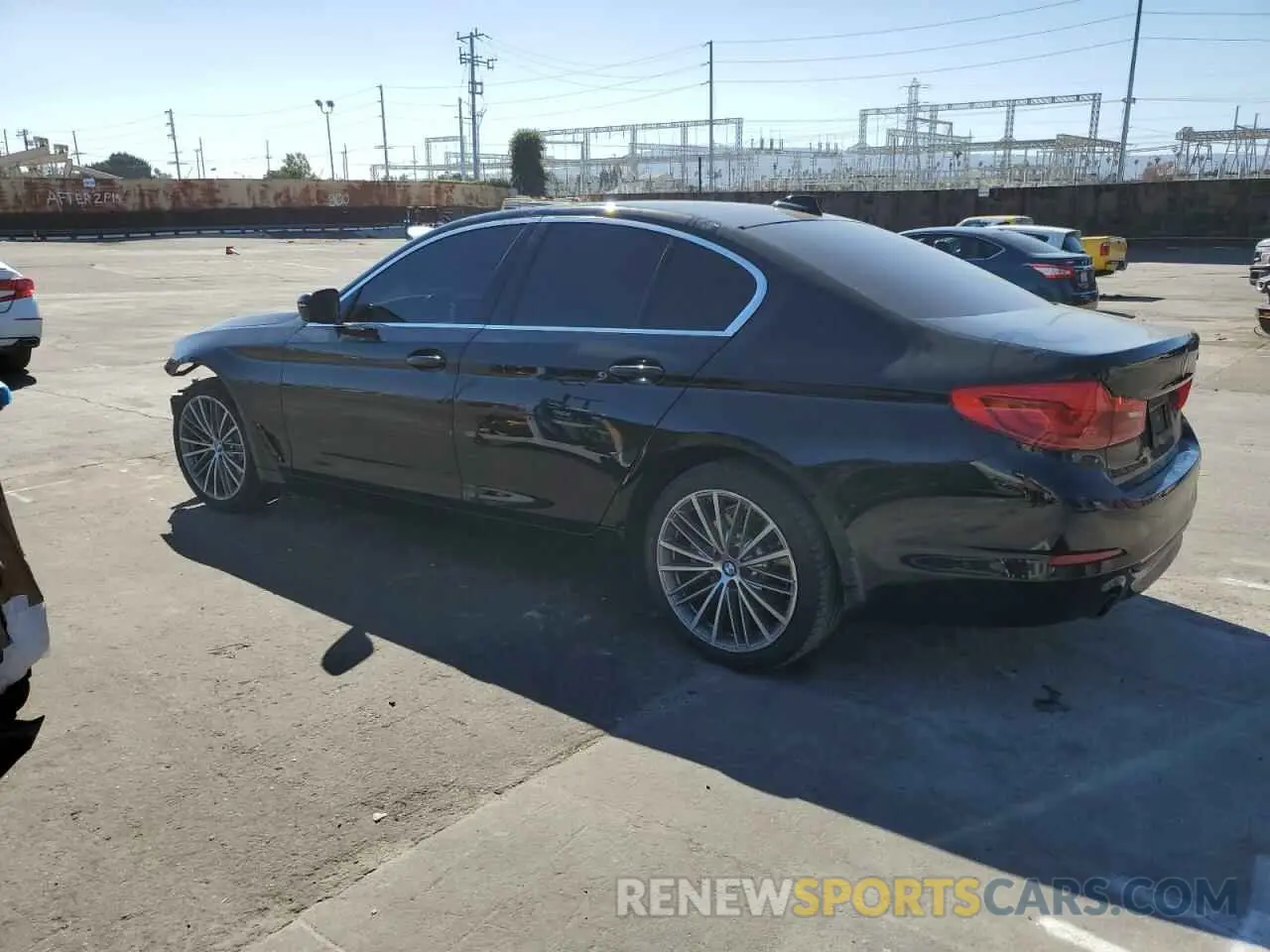 2 fotografías del automóvil dañado WBAJR3C05LCE13851 BMW 5 SERIES 2020
