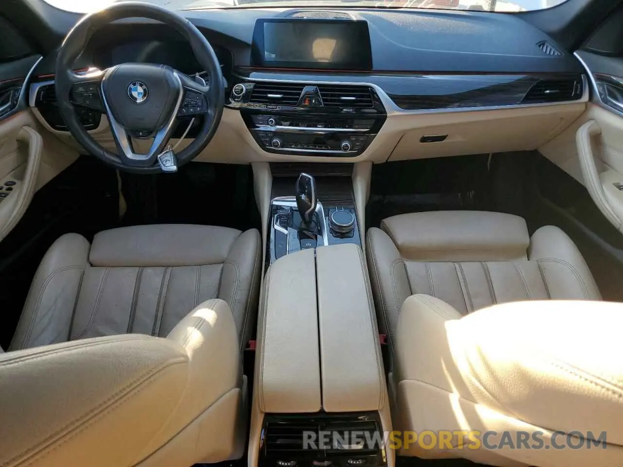 8 fotografías del automóvil dañado WBAJR3C05LWW64493 BMW 5 SERIES 2020