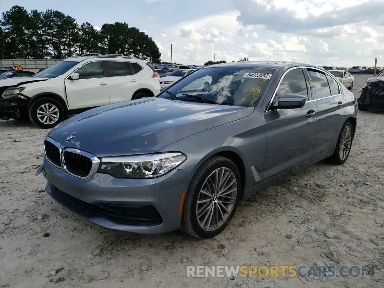 2 fotografías del automóvil dañado WBAJR3C06LCE12157 BMW 5 SERIES 2020