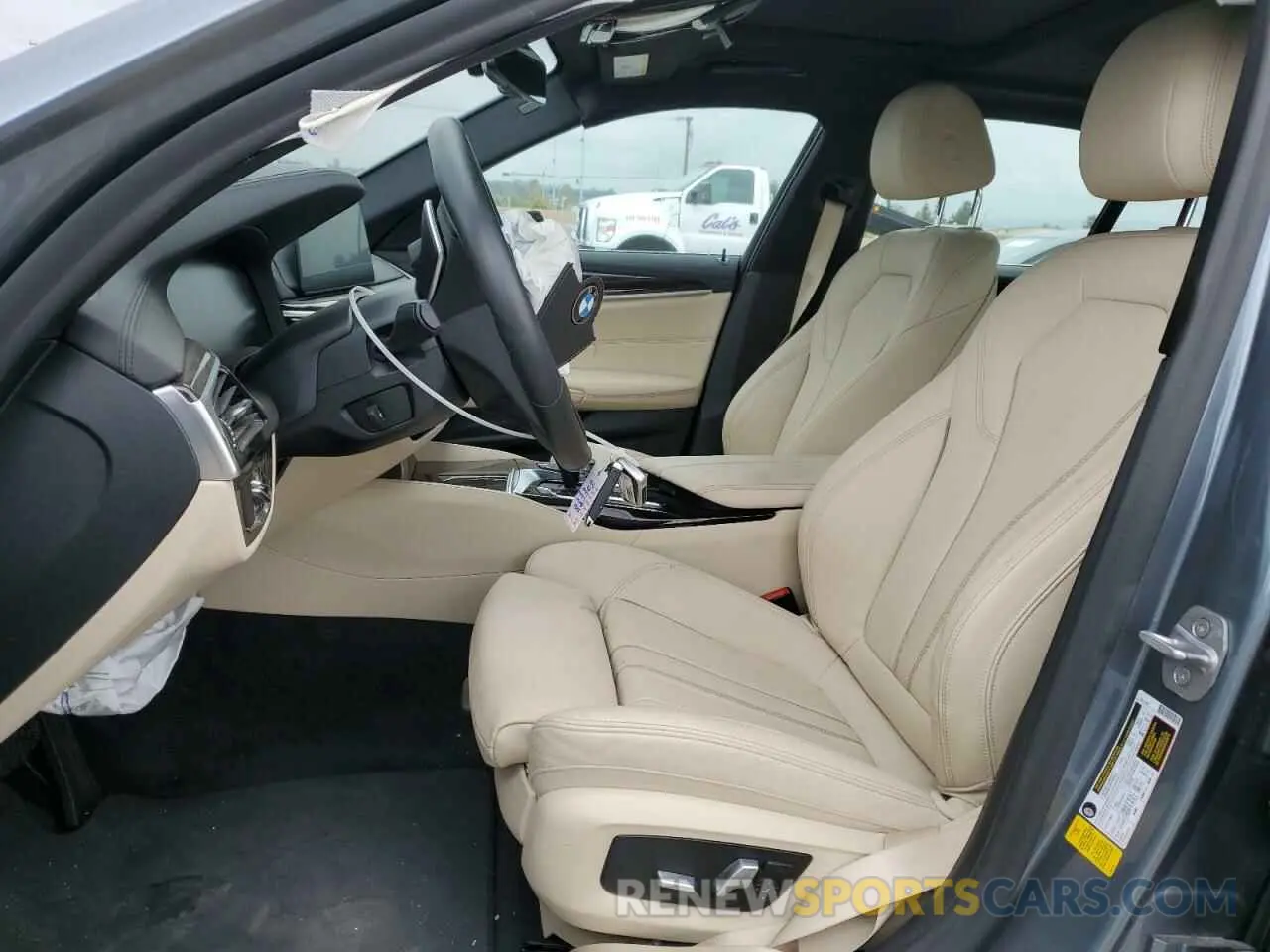 7 fotografías del automóvil dañado WBAJR3C06LWW75731 BMW 5 SERIES 2020