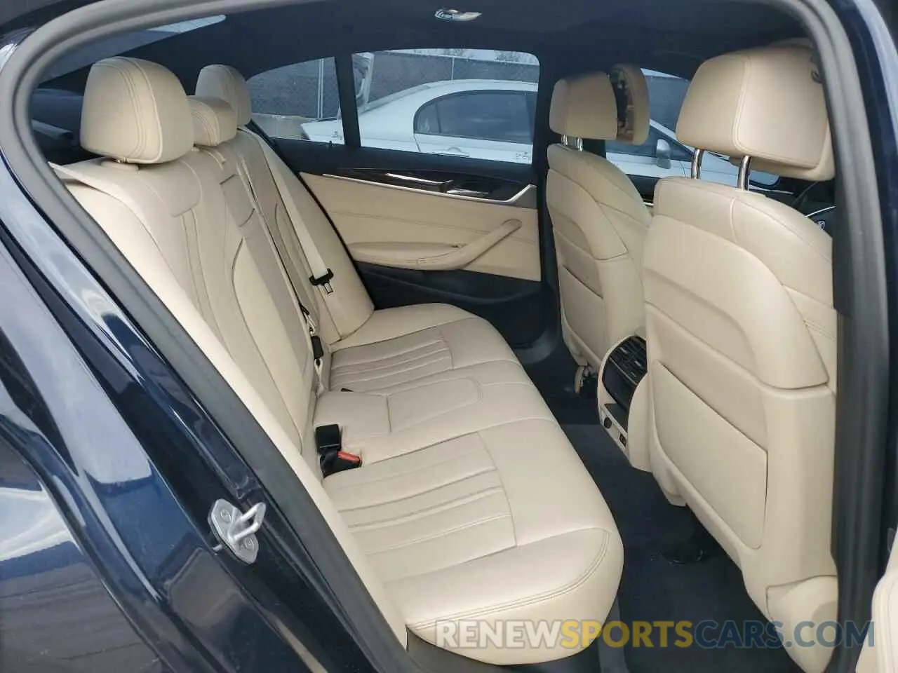 10 fotografías del automóvil dañado WBAJR3C06LWW78435 BMW 5 SERIES 2020
