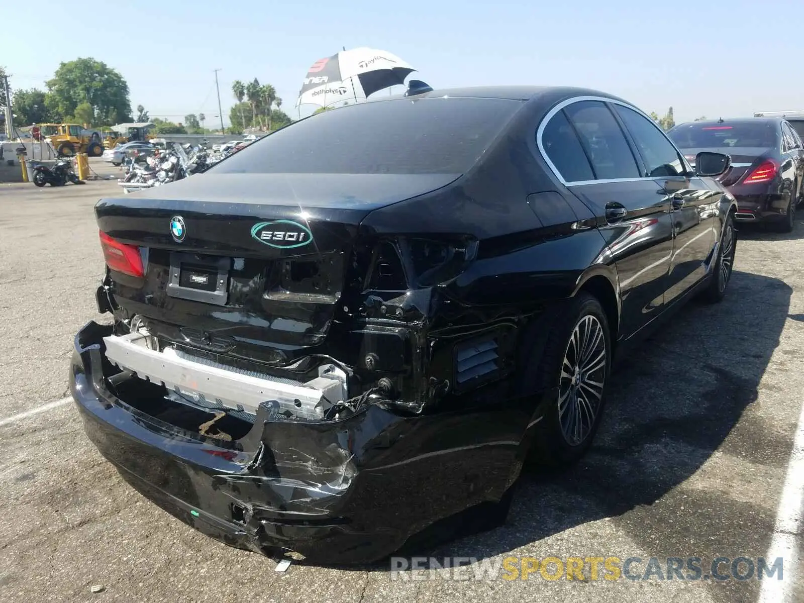 4 fotografías del automóvil dañado WBAJR3C06LWW79455 BMW 5 SERIES 2020