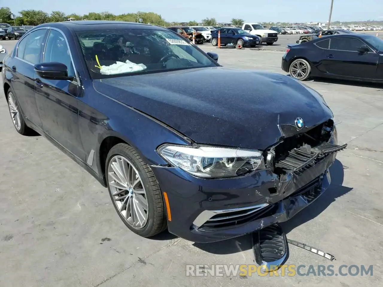 1 fotografías del automóvil dañado WBAJR3C07LCD20510 BMW 5 SERIES 2020