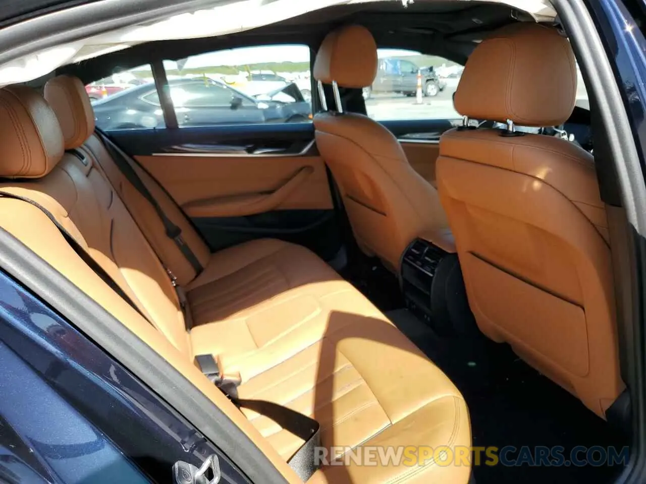 6 fotografías del automóvil dañado WBAJR3C07LCD20510 BMW 5 SERIES 2020