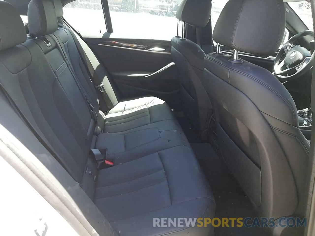 6 fotografías del automóvil dañado WBAJR3C07LWW73695 BMW 5 SERIES 2020