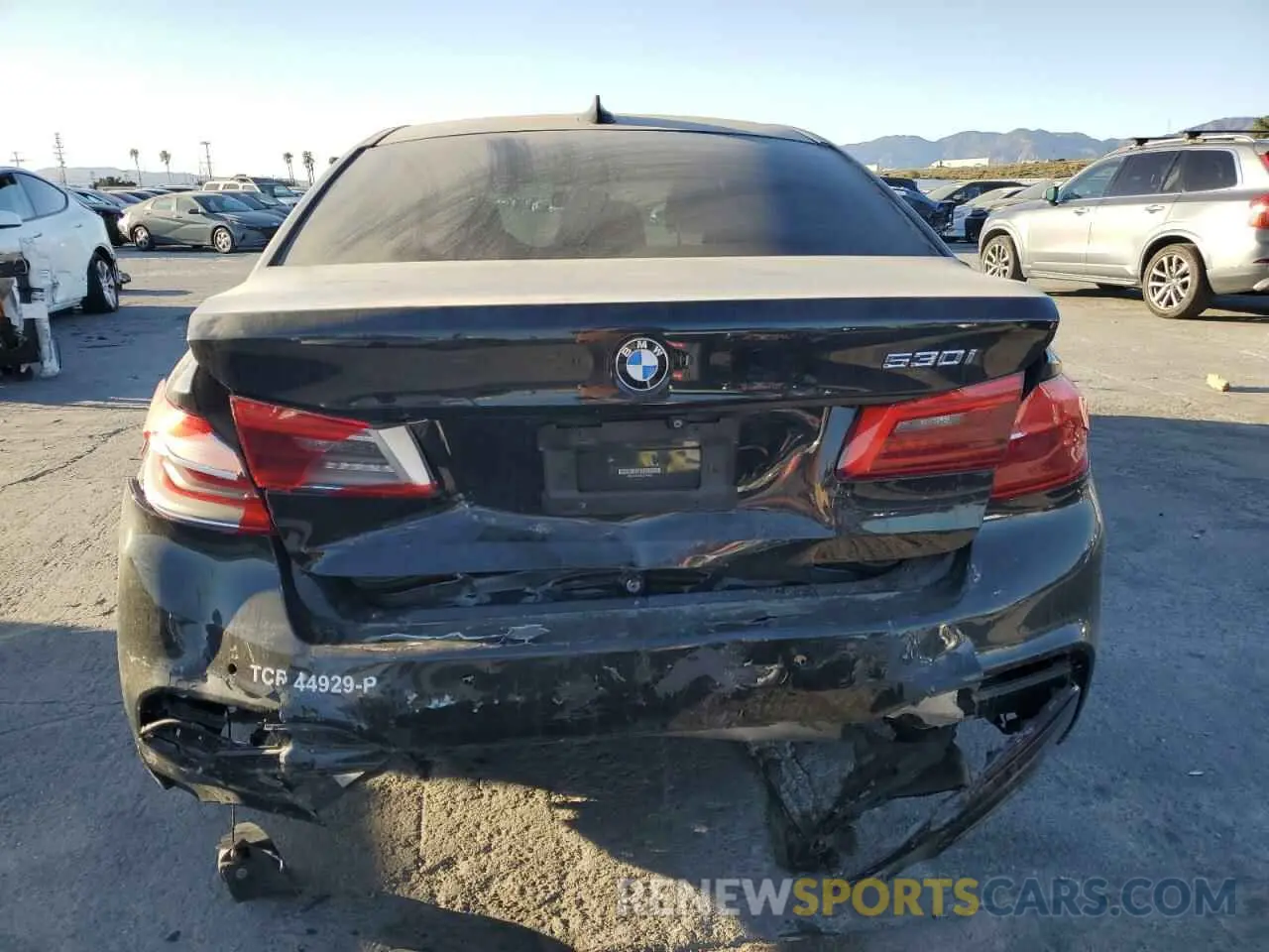 6 fotografías del automóvil dañado WBAJR3C09LCD74424 BMW 5 SERIES 2020