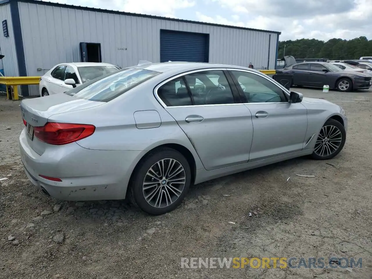 3 fotografías del automóvil dañado WBAJR3C09LWW63704 BMW 5 SERIES 2020